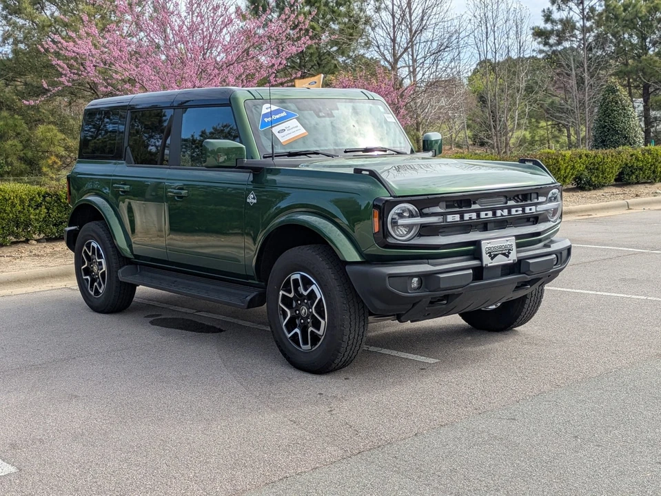 2025 Ford Bronco 6th Gen - Image 2 of 21