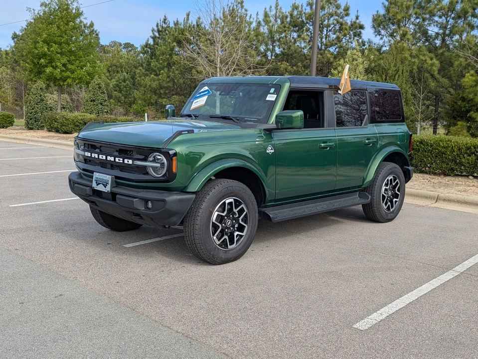 2025 Ford Bronco 6th Gen - Image 8 of 21