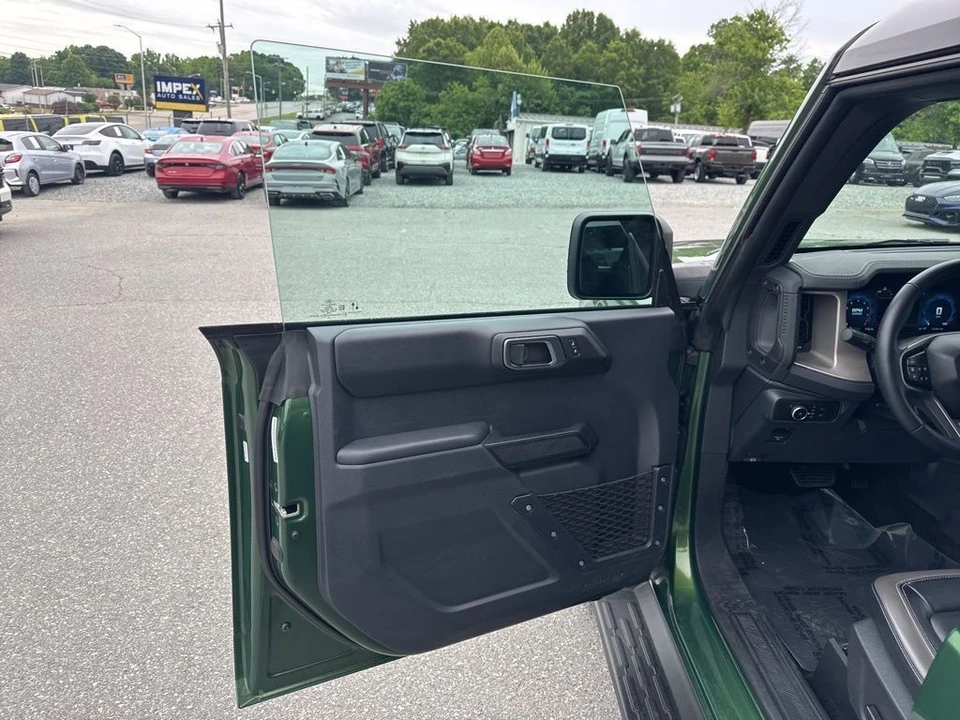 2025 Ford Bronco 6th Gen - Image 30 of 31