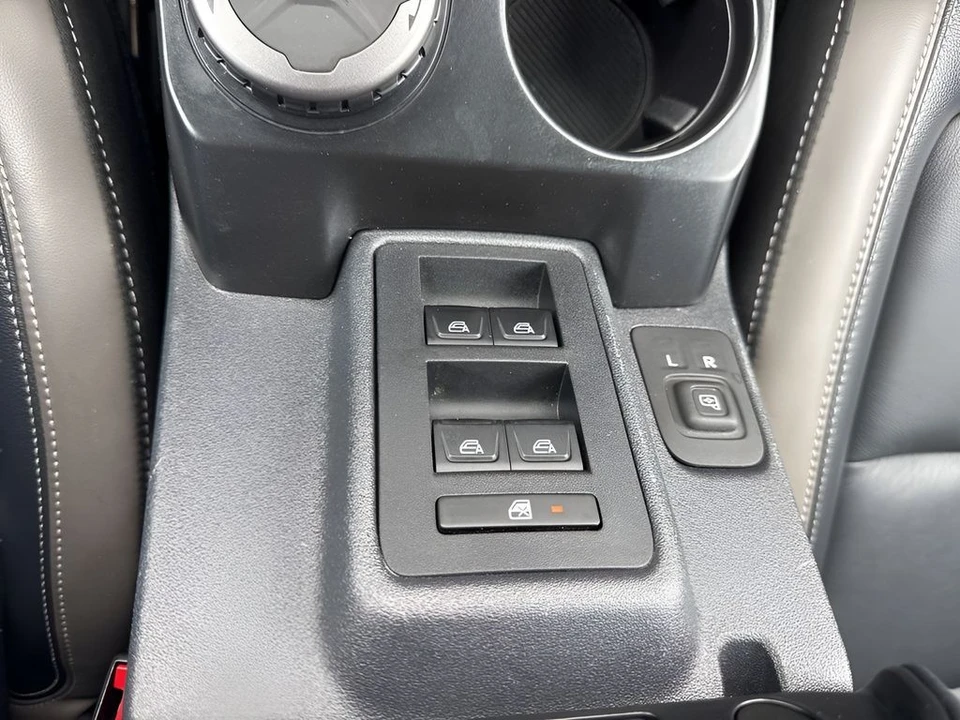 2025 Ford Bronco 6th Gen - Image 20 of 31