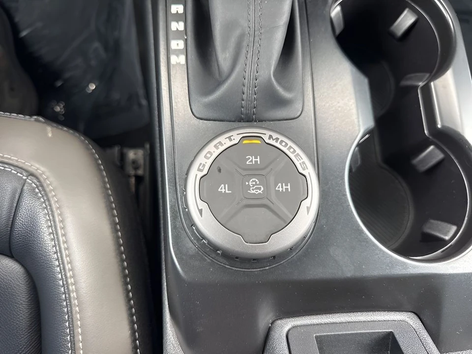 2025 Ford Bronco 6th Gen - Image 21 of 31