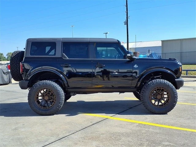 2025 Ford Bronco 6th Gen - Image 11 of 11