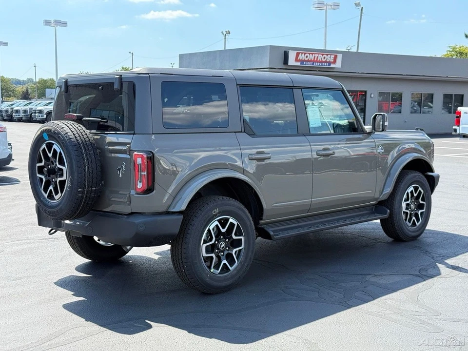 2025 Ford Bronco 6th Gen - Image 6 of 12