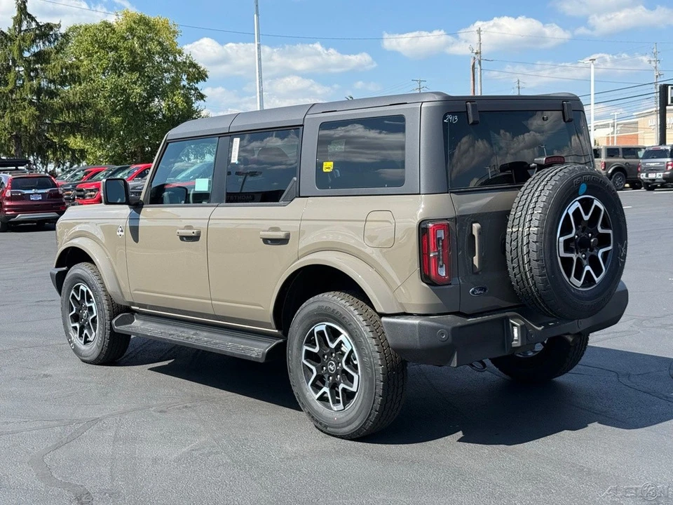 2025 Ford Bronco 6th Gen - Image 3 of 12