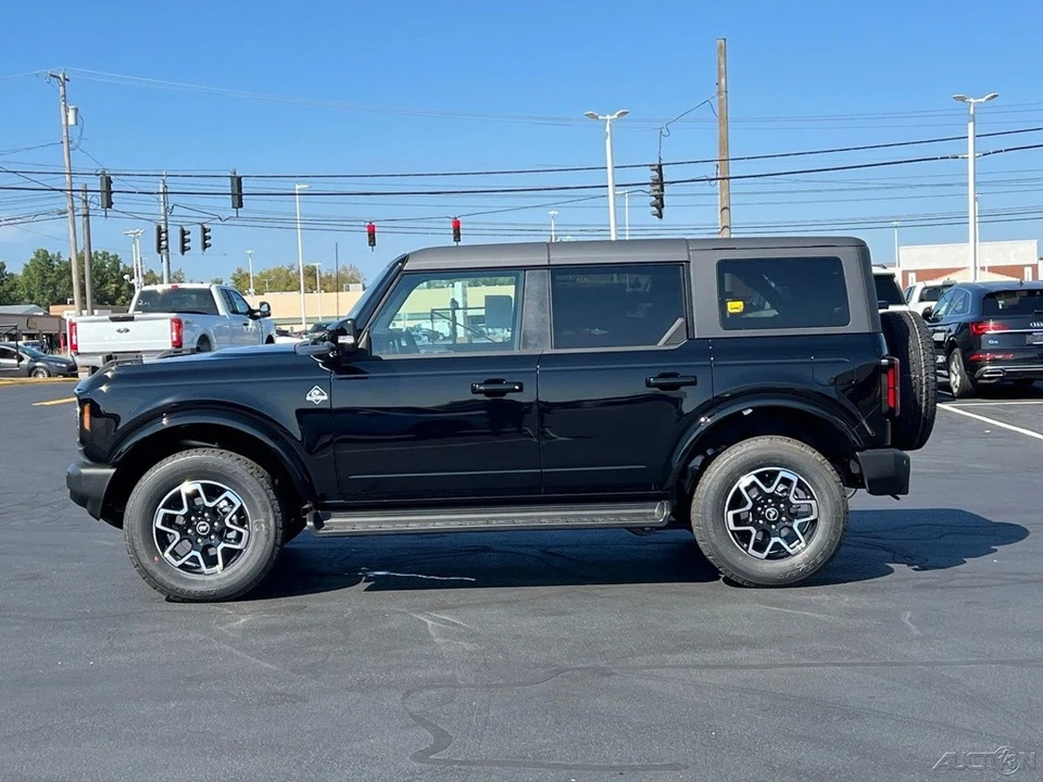 2025 Ford Bronco 6th Gen - Image 2 of 12