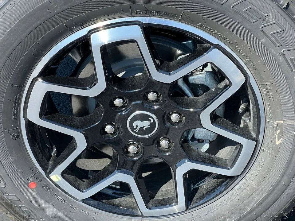 2025 Ford Bronco 6th Gen - Image 11 of 12