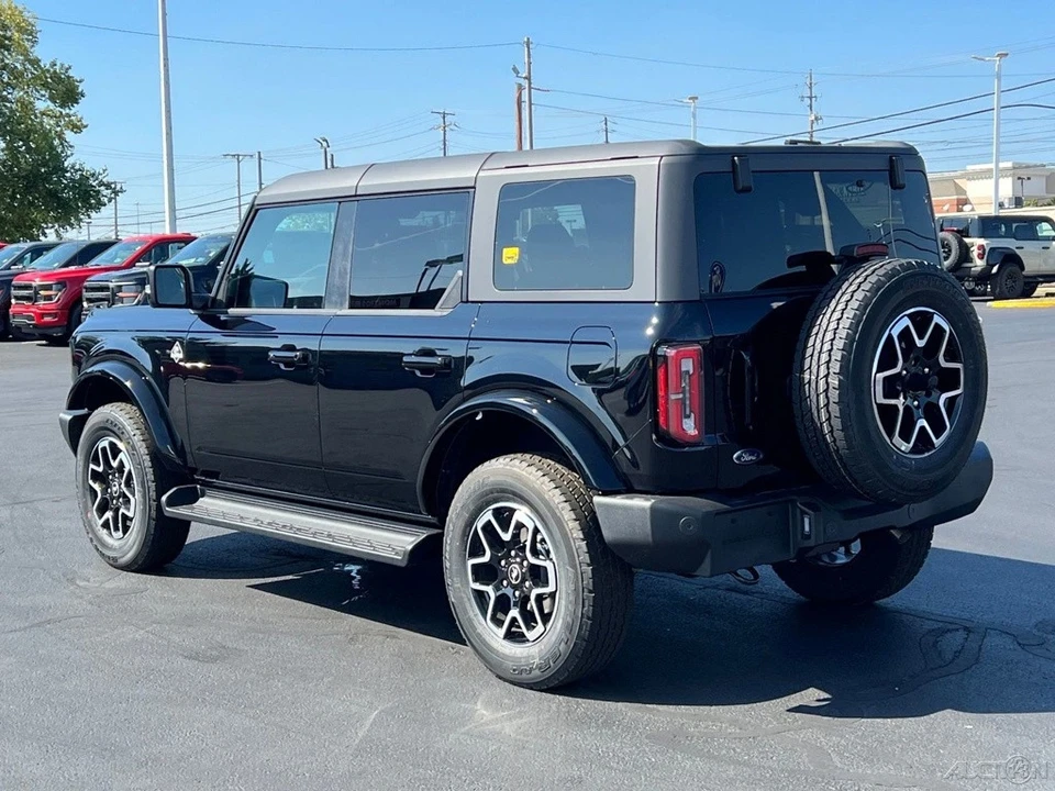 2025 Ford Bronco 6th Gen - Image 3 of 12