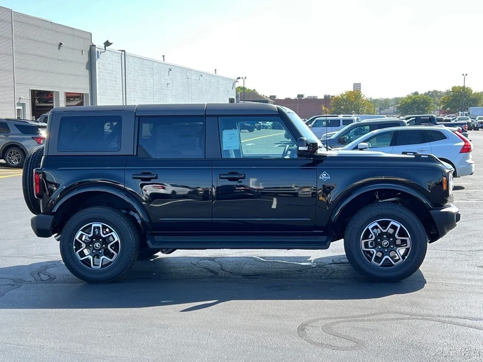 2025 Ford Bronco 6th Gen - Image 7 of 12
