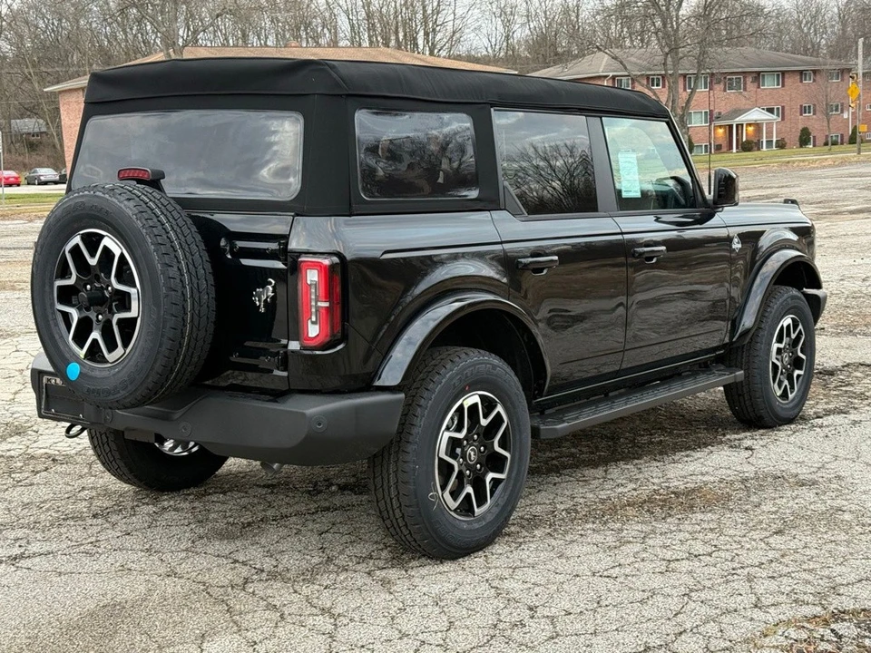 2025 Ford Bronco 6th Gen - Image 6 of 12