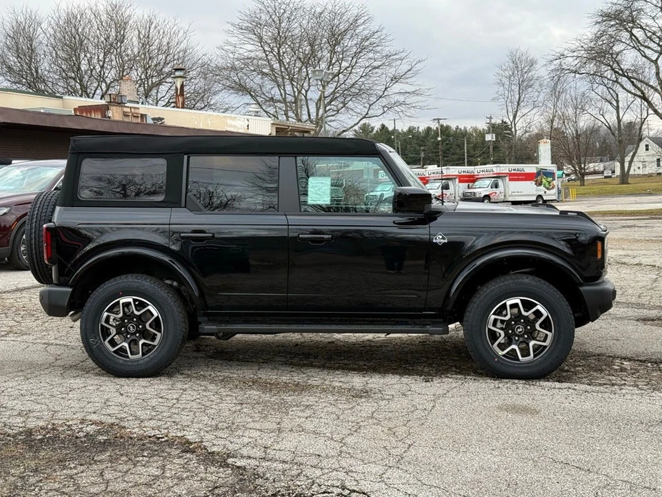 2025 Ford Bronco 6th Gen - Image 7 of 12