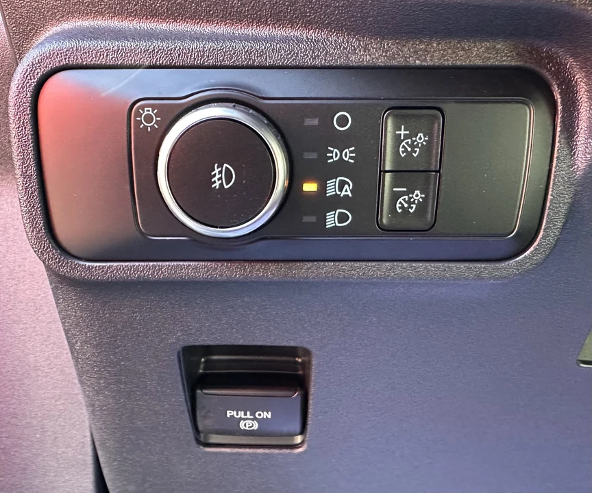 2025 Ford Bronco 6th Gen - Image 18 of 21