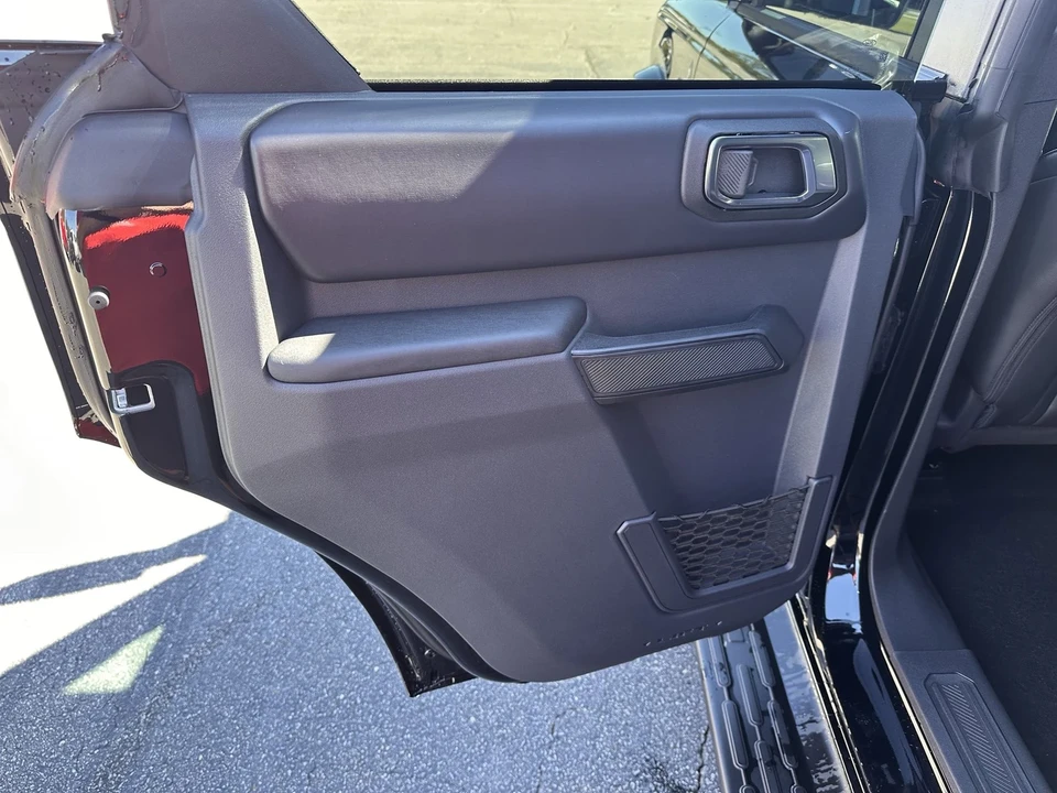 2025 Ford Bronco 6th Gen - Image 11 of 21