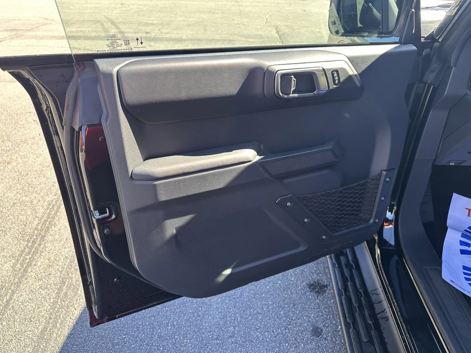 2025 Ford Bronco 6th Gen - Image 9 of 21