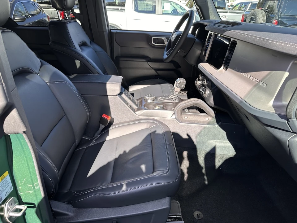 2025 Ford Bronco 6th Gen - Image 14 of 21