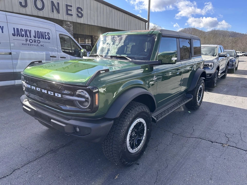 2025 Ford Bronco 6th Gen - Image 2 of 21