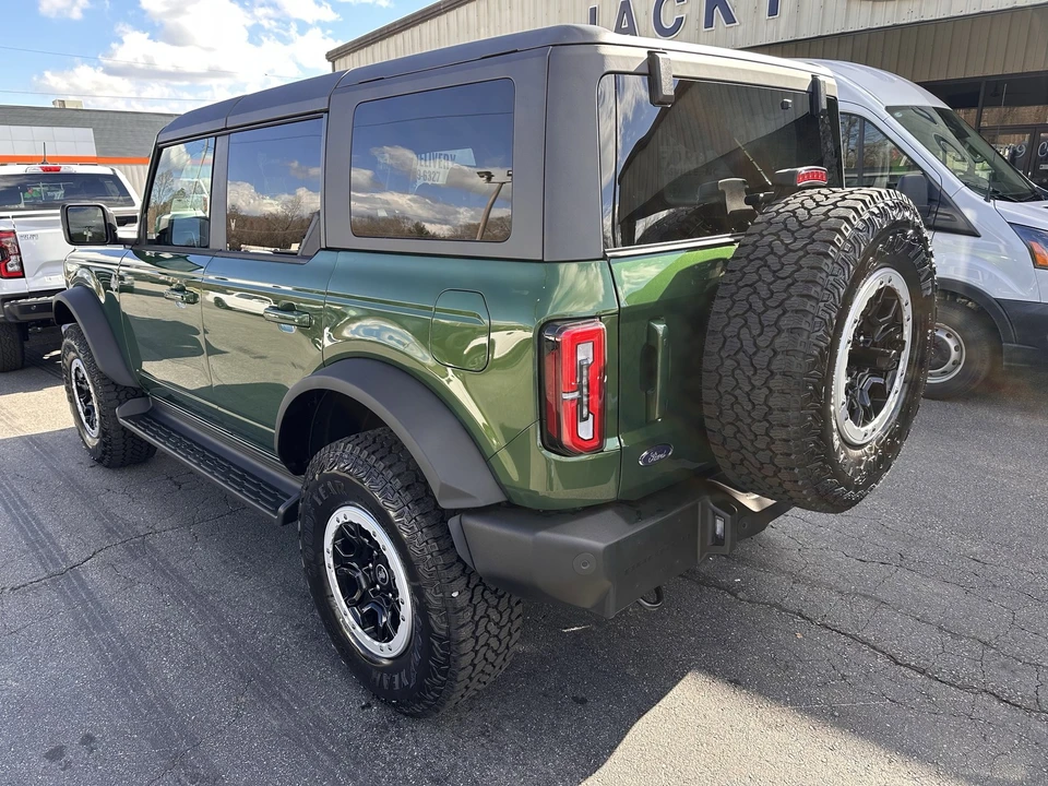 2025 Ford Bronco 6th Gen - Image 8 of 21