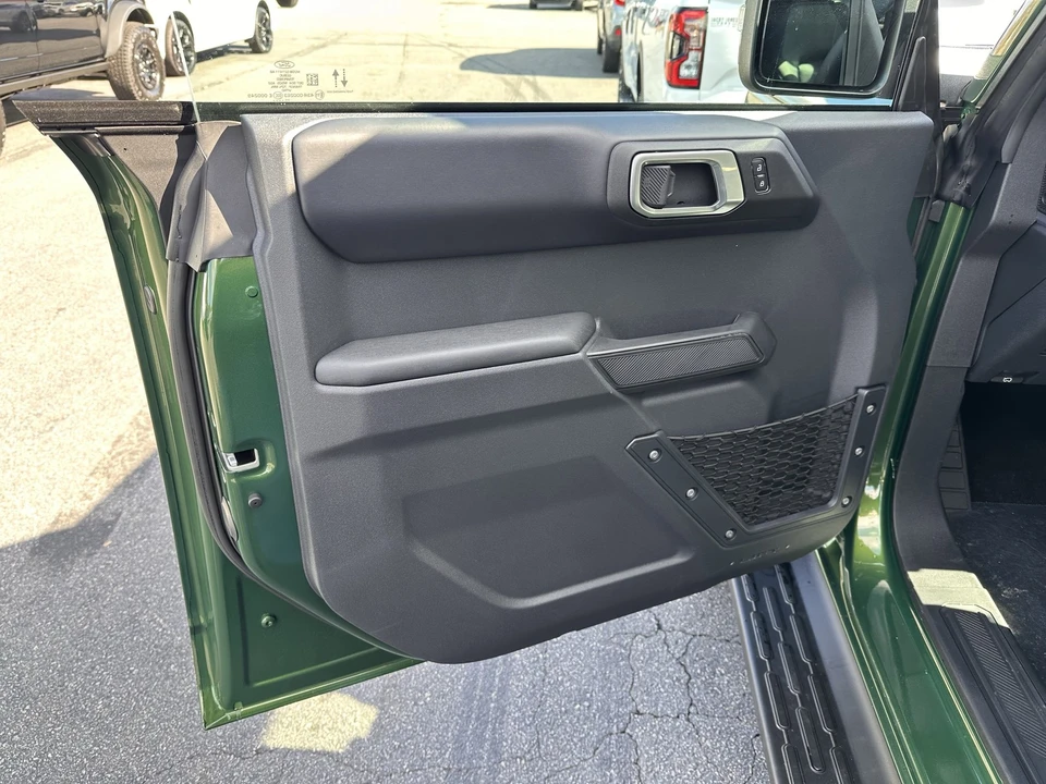 2025 Ford Bronco 6th Gen - Image 9 of 21