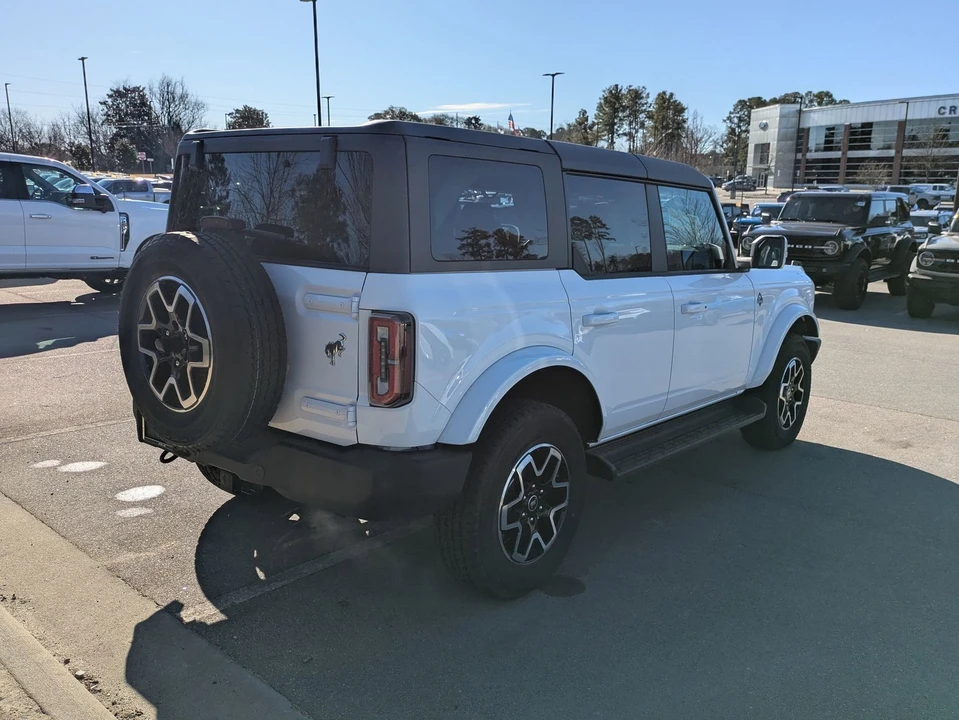 2025 Ford Bronco 6th Gen - Image 4 of 12
