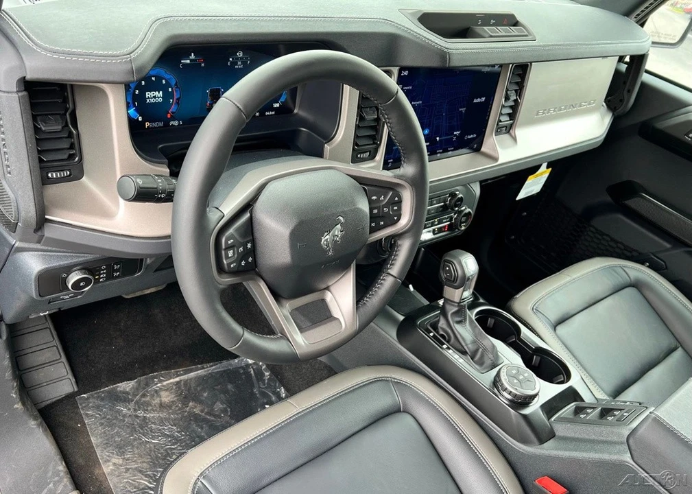 2025 Ford Bronco 6th Gen - Image 14 of 21