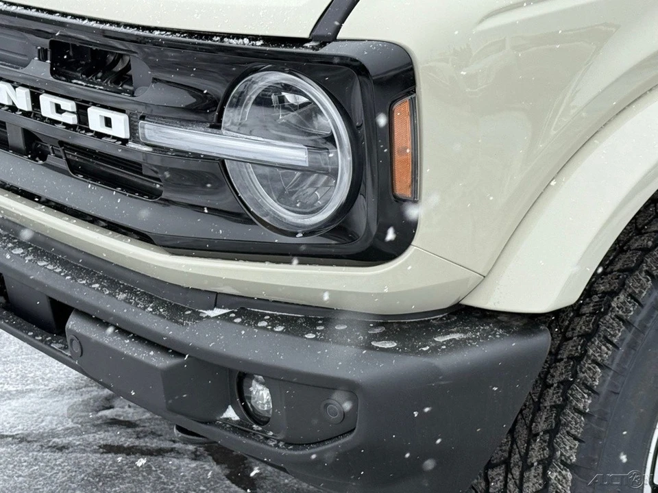 2025 Ford Bronco 6th Gen - Image 11 of 12