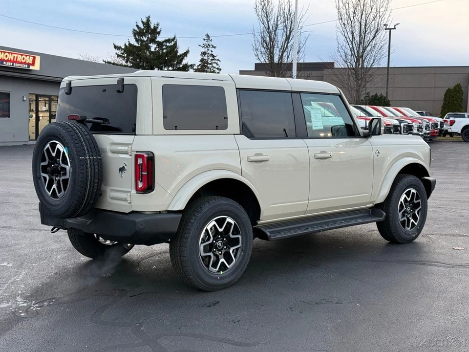 2025 Ford Bronco 6th Gen - Image 6 of 12