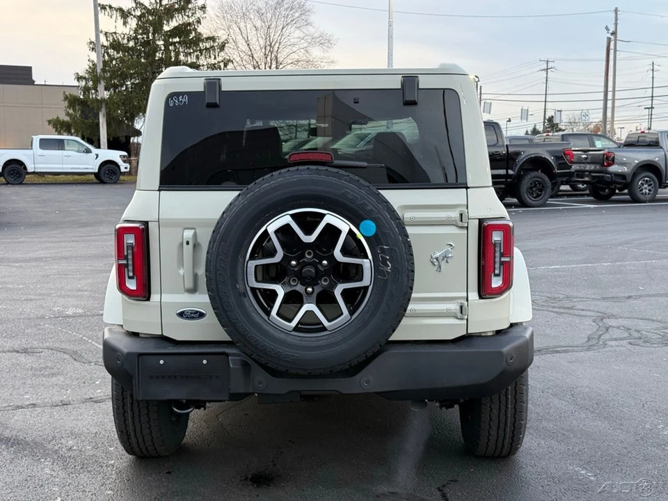 2025 Ford Bronco 6th Gen - Image 5 of 12