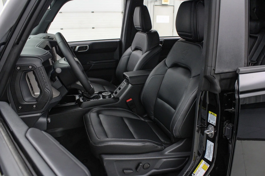 2025 Ford Bronco 6th Gen - Image 13 of 21