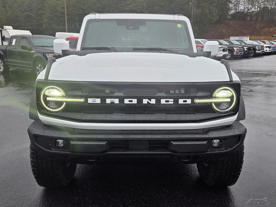 2025 Ford Bronco 6th Gen - Image 20 of 21