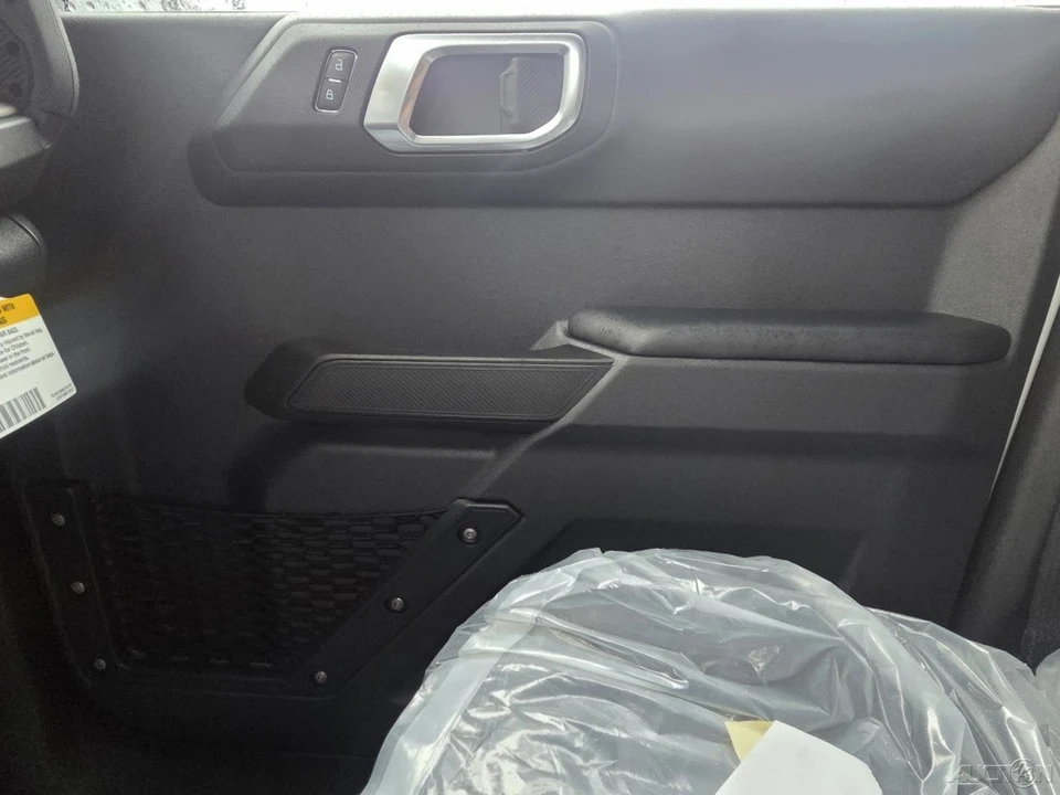 2025 Ford Bronco 6th Gen - Image 17 of 21