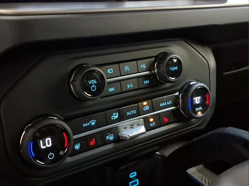 2025 Ford Bronco 6th Gen - Image 9 of 23