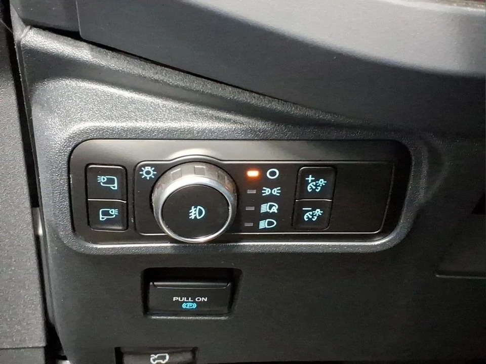 2025 Ford Bronco 6th Gen - Image 15 of 23