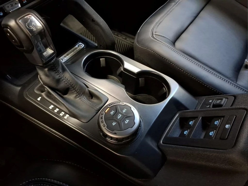 2025 Ford Bronco 6th Gen - Image 13 of 23