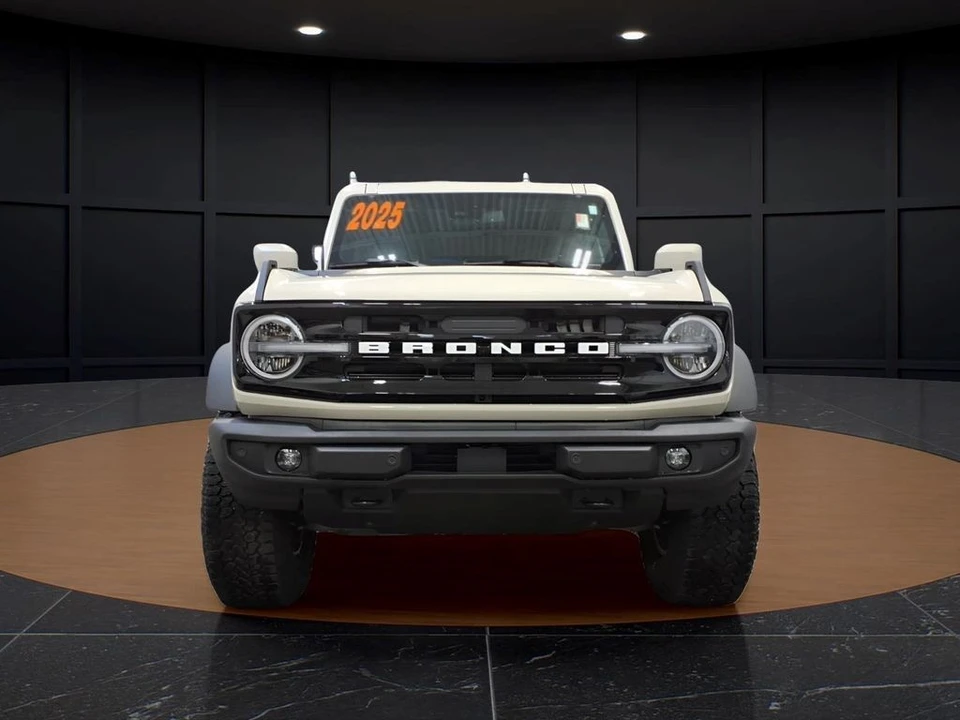2025 Ford Bronco 6th Gen - Image 2 of 23