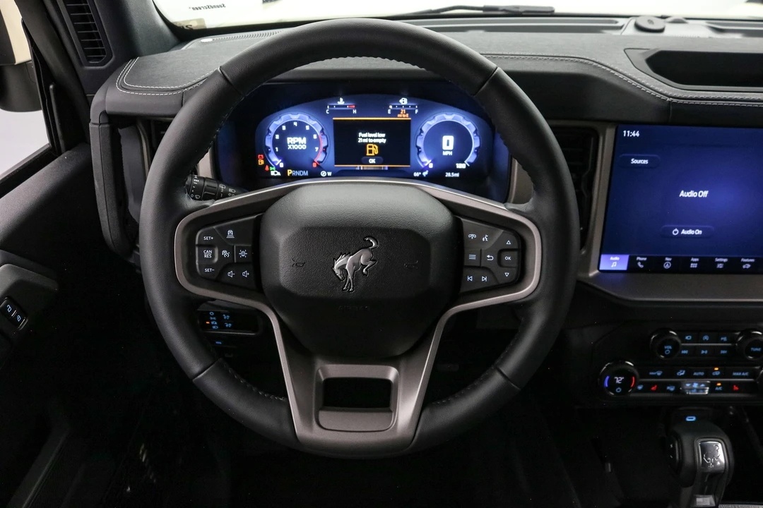 2025 Ford Bronco 6th Gen - Image 15 of 21