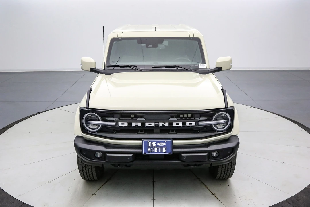 2025 Ford Bronco 6th Gen - Image 10 of 21