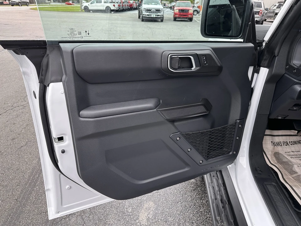 2025 Ford Bronco 6th Gen - Image 9 of 21