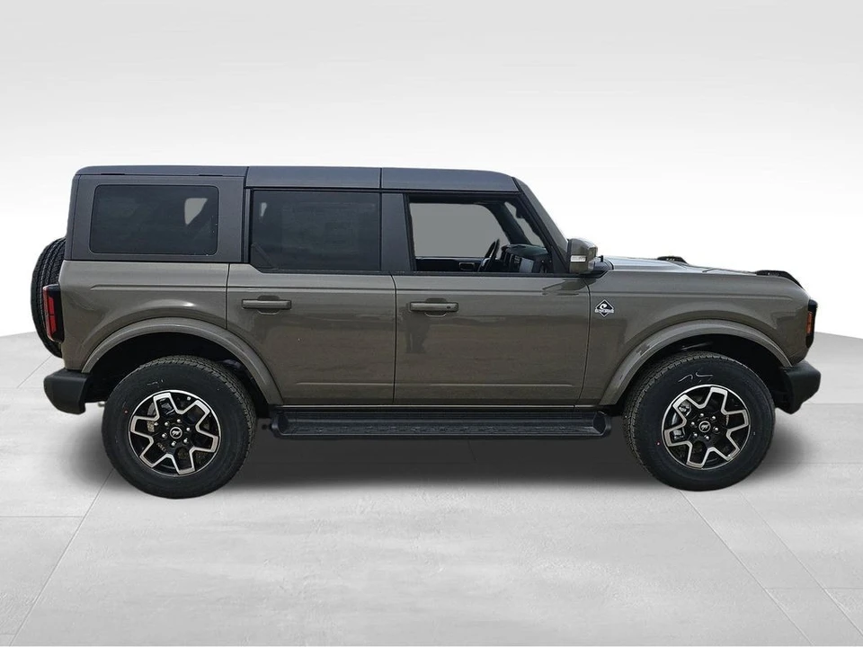 2025 Ford Bronco 6th Gen - Image 12 of 21
