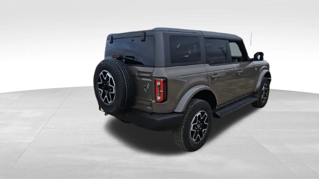 2025 Ford Bronco 6th Gen - Image 8 of 21