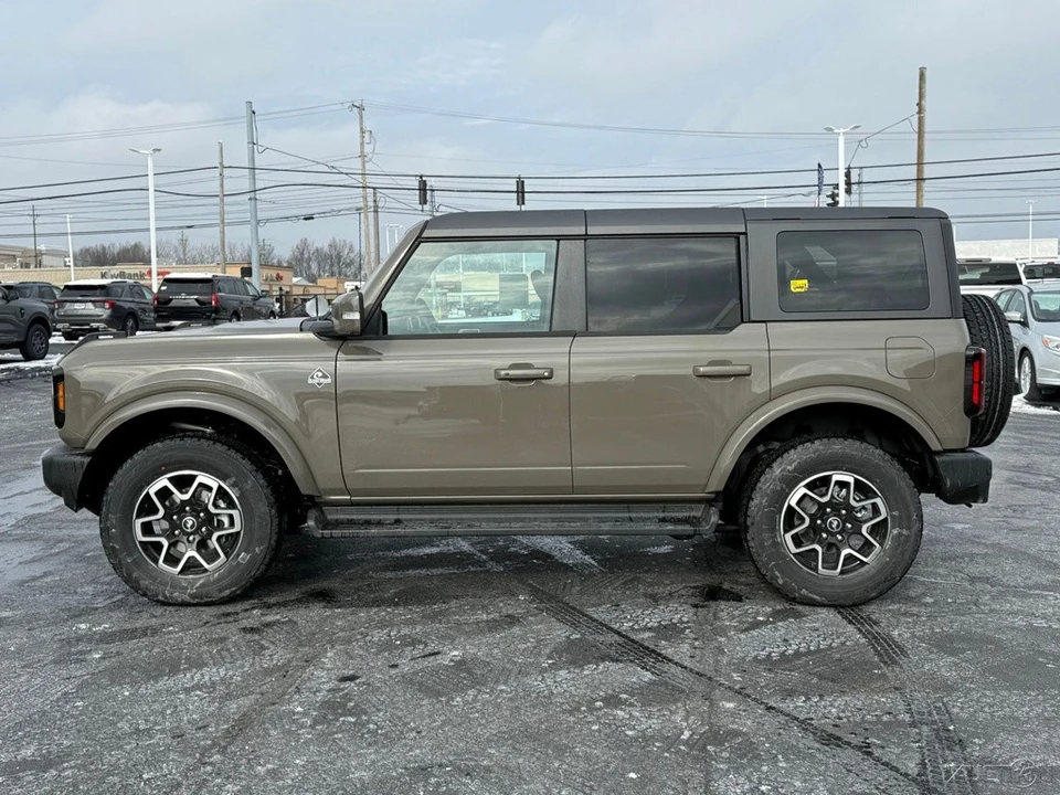 2025 Ford Bronco 6th Gen - Image 2 of 21