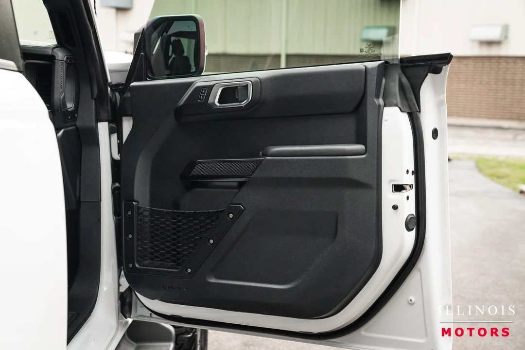 2025 Ford Bronco 6th Gen - Image 27 of 31