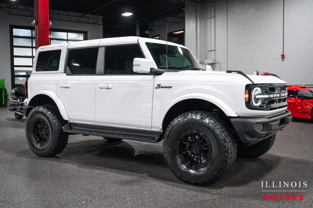 2025 Ford Bronco 6th Gen - Image 7 of 31
