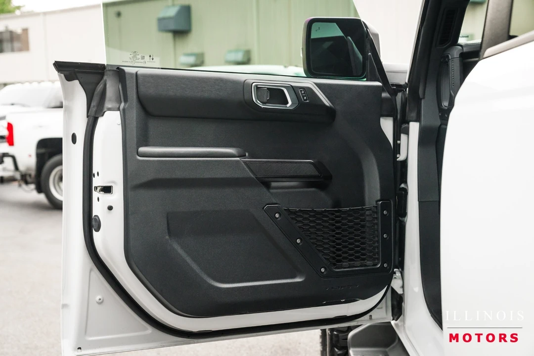 2025 Ford Bronco 6th Gen - Image 18 of 31