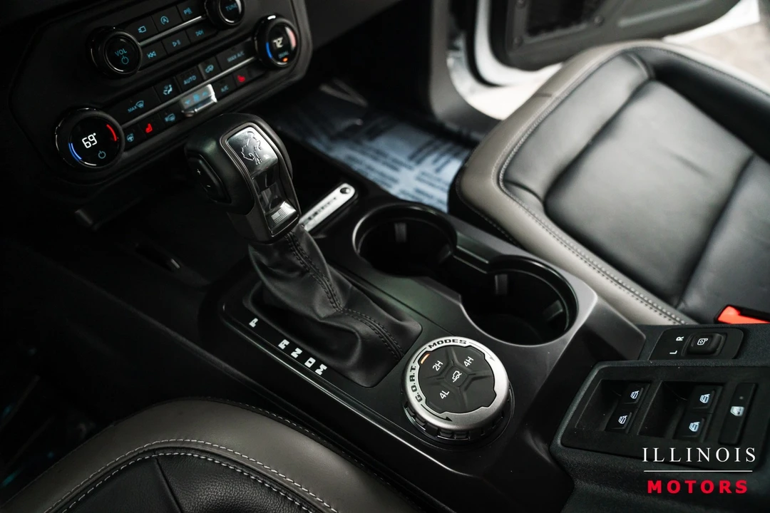 2025 Ford Bronco 6th Gen - Image 26 of 31