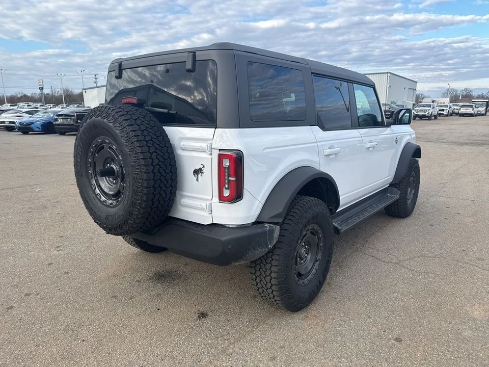 2025 Ford Bronco 6th Gen - Image 3 of 6