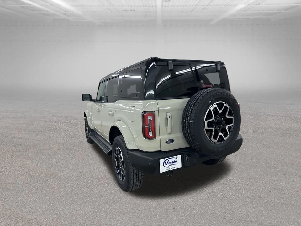 2025 Ford Bronco 6th Gen - Image 8 of 12