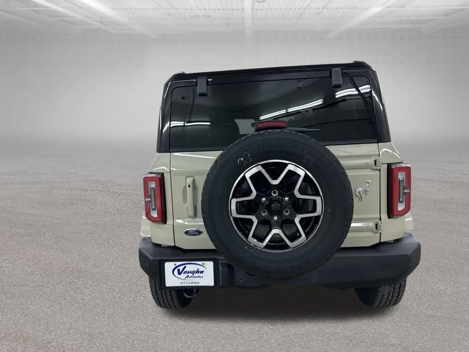 2025 Ford Bronco 6th Gen - Image 9 of 12
