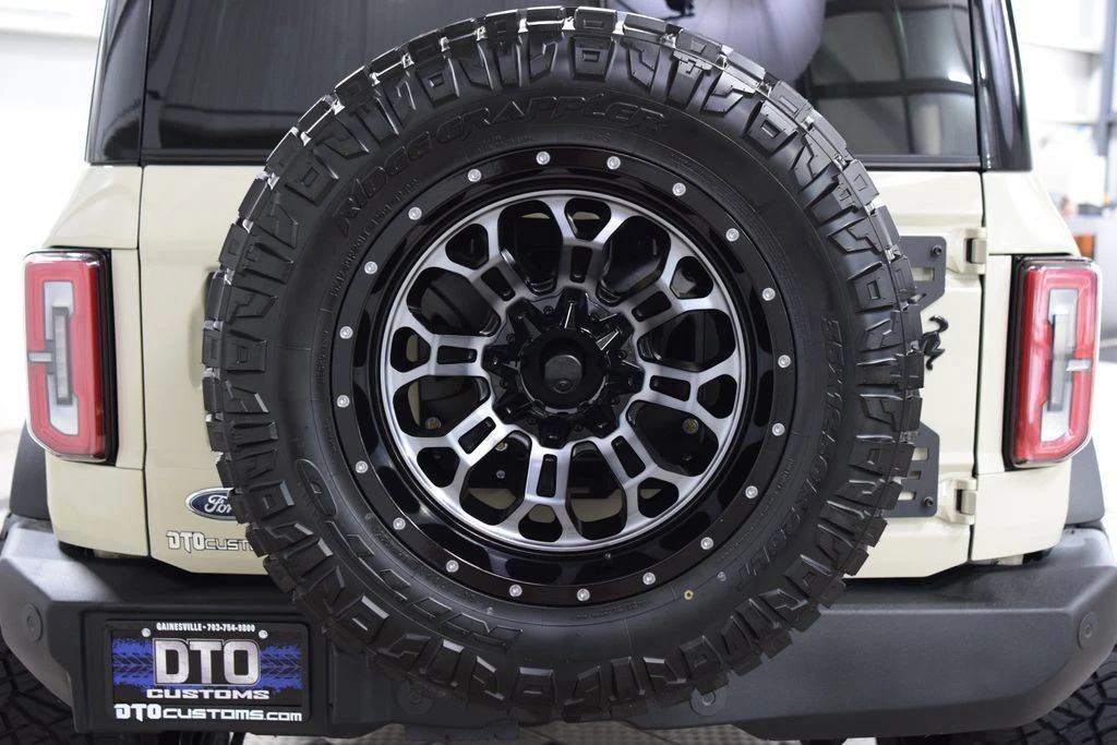 2025 Ford Bronco 6th Gen - Image 28 of 31