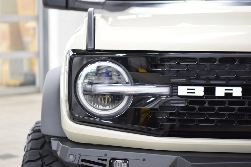 2025 Ford Bronco 6th Gen - Image 12 of 31