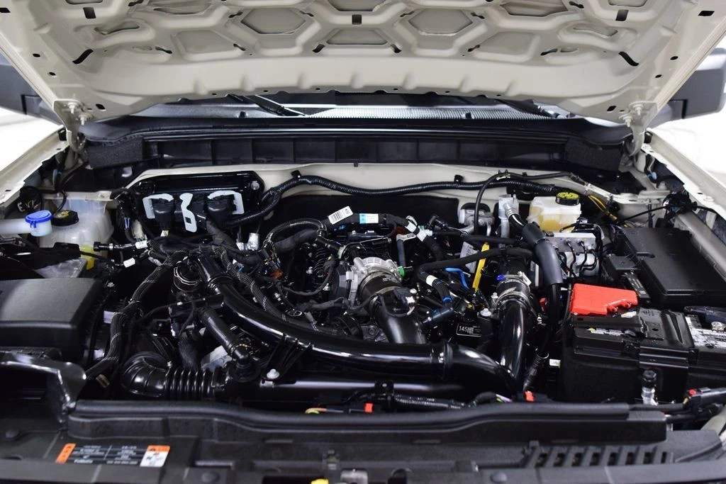 2025 Ford Bronco 6th Gen - Image 27 of 31