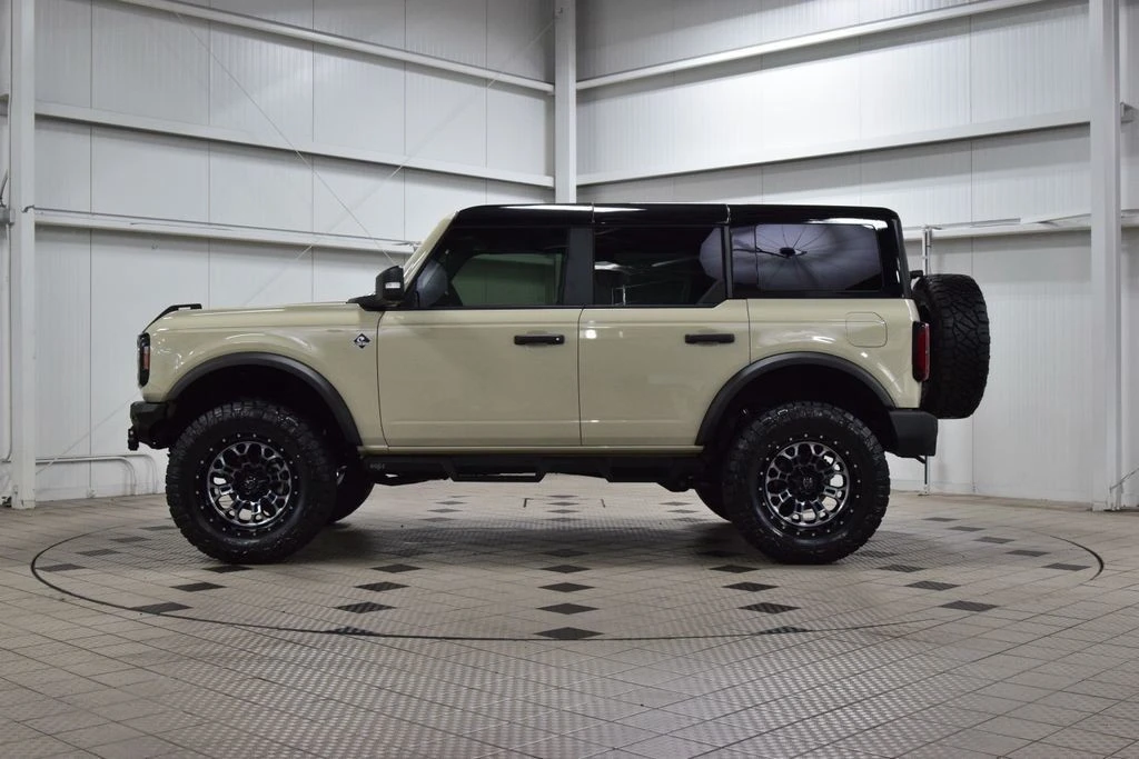 2025 Ford Bronco 6th Gen - Image 4 of 31
